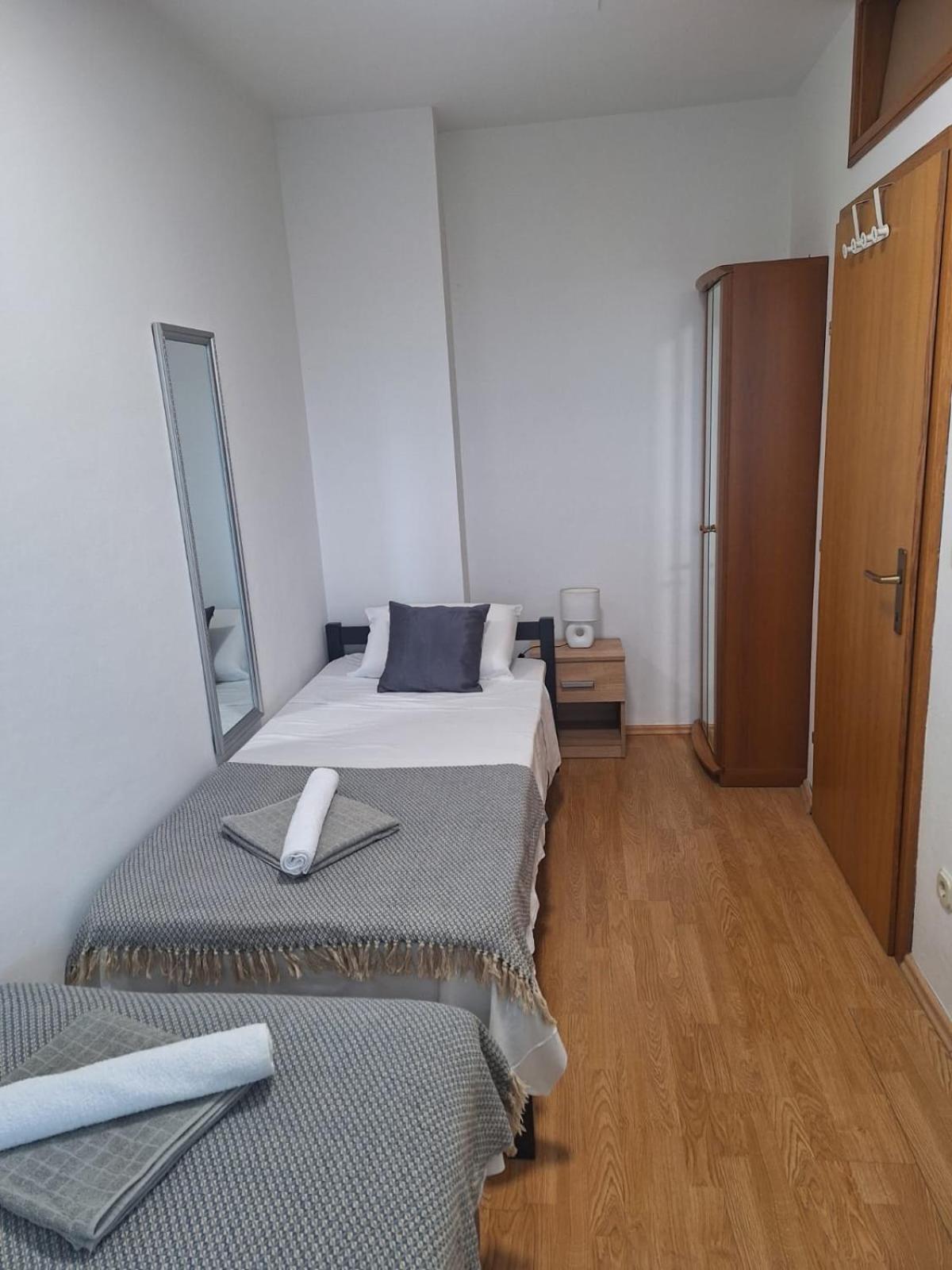 Apartment Tre Strade Baška Voda Esterno foto
