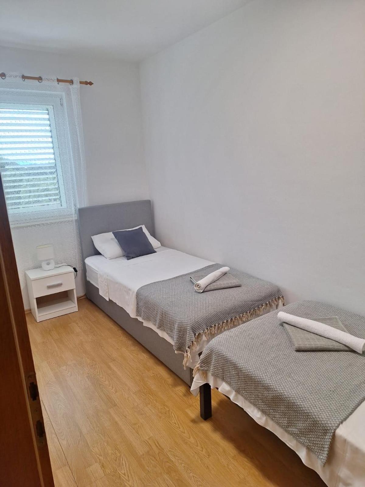 Apartment Tre Strade Baška Voda Esterno foto